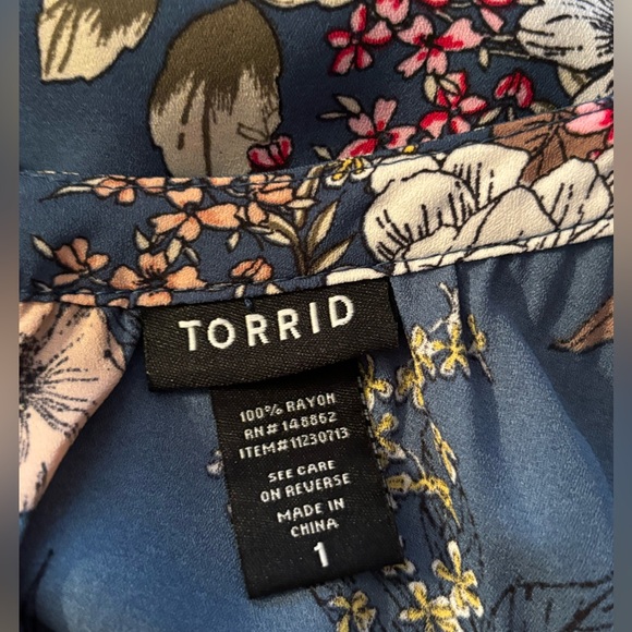 Floral cami torrid size 1 - Picture 2 of 3